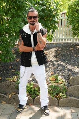 ZDF-Fernsehgarten 2026. Joyello Sabatelli im ZDF Fernsehgarten mit dem Motto Italo-Schlager am 16.08.2026 in Mainz. Mainz ZDF Fernsehgarten Rheinland-Pfalz *** ZDF Fernsehgarten 2026: Joyello Sabatelli at the ZDF Fernsehgarten, themed Italo Schlager, on August 16, 2026, in Mainz, Rhineland-Palatinate, ZDF Fernsehgarten