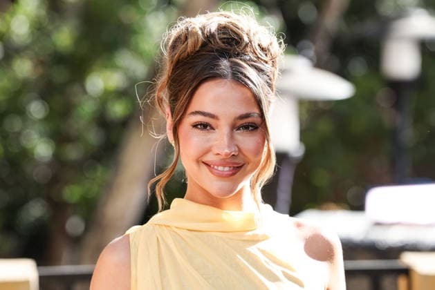 Netflix s Outer Banks Season 5 Event: Pogues For Life A Fan Farewell HOLLYWOOD, LOS ANGELES, CALIFORNIA, USA - AUGUST 15: Madelyn Cline wearing a Siedres Dalia Two-Tone Draped Chiffon Gown with Bow Detail arrives at Netflix s Outer Banks Season 5 Event: Pogues For Life A Fan Farewell held at The Ford (The John Anson Ford Amphitheatre) on August 15, 2026 in Hollywood, Los Angeles, California, United States. Hollywood The Ford (The John Anson Ford Amphitheatre) California United States Copyright: xXavierxCollin ImagexPressxAgencyx