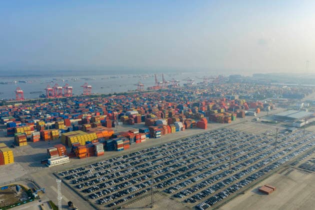 Nanjing Port Vehicles Export A large number of cars are gathering in Longtan Port Area of Nanjing Port waiting to be loaded onto ships for export in Nanjing, Jiangsu Province, China on August 17, 2026. Nanjing Jiangsu China  Copyright: xCFOTOx i1786975160912