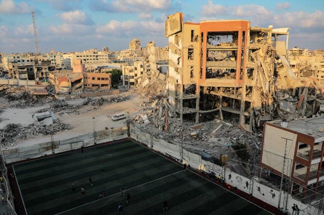 Daily Life Of Palestinians In Destroyed Area - Gaza City Pictures showing the daily life of Palestinians in the war-torn Tel al-Hawa area, Gaza City, Gaza Strip on August 16, 2026. Photo by Rizek Eldremle ABACAPRESS.COM Gaza City Palestine  Copyright: xEldremlexRizek ABACAx