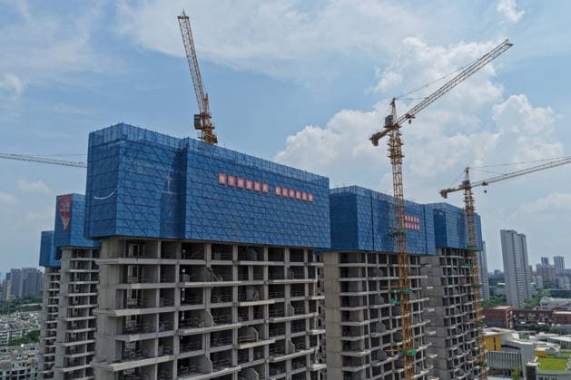 China Real Estate Market NANJING, CHINA - AUGUST 17, 2026 - Buildings under construction in Nanjing, Jiangsu, China on August 17, 2026. Nanjing Jiangsu China  Copyright: xCFOTOx i1786979334470