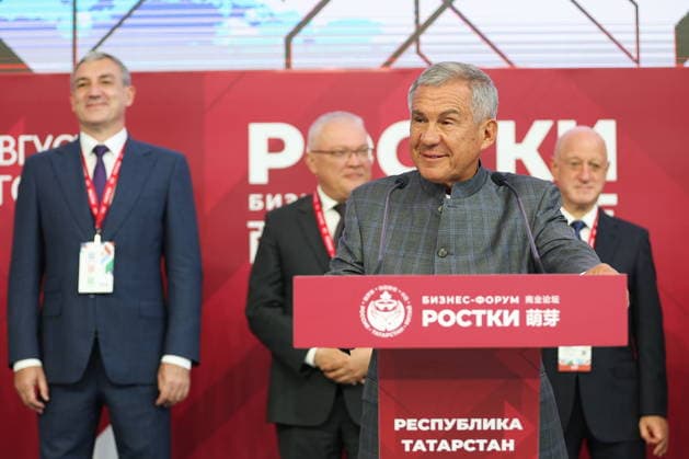 RUSSIA, REPUBLIC OF TATARSTAN - AUGUST 17, 2026: Rustam Minnikhanov, Head of the Republic of Tatarstan, Chairman of the Association of Innovative Regions of Russia, speaks during a ceremony to open the 2026 Russia-China Business Forum titled Sprouts: Russia and China Mutually Beneficial Cooperation and held at the Kazan Expo International Exhibition Centre in Bolshiye Kabany, southeast of Kazan. TASS Host Photo Age Russia  - ZUMAt113 20260817_zaa_t113_029 Copyright: xYegorxAleyevx