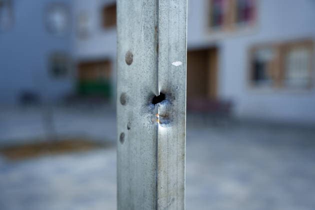 Two women—one of whom was pregnant—and a minor were shot and killed in the middle of the street in Isla Cristina, Huelva. Images from the scene of yesterday’s shooting, where three people died in Isla Cristina. On August 17, 2026, in Isla Cristina, Huelva, Andalusia, Spain. Three people—a 39-year-old woman who was eight months pregnant, a 62-year-old woman, and a 16-year-old minor—died this Sunday as a result of a shooting in the El Rocío neighborhood of Isla Cristina, Huelva, which may be linked to the one that left one man dead and another wounded in 2024 in the El Torrejón neighborhood of Huelva city. August 17, 2026 Francisco J Isla Cristina, Huelva, Andalusia Isla Cristina, Huelva, Andalusia, Spain  Copyright: xFranciscoxJ.xOlmox 7718323
