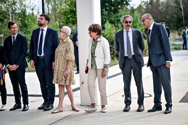 Sebastion Lecornu Meets Local Elected - Merignac France s Interior Minister Laurent Nunez, France s Agriculture Minister Annie Genevard, France s Trade Minister Serge Papin, France s junior Minister in charge of the environment Mathieu Lefevre, France s Urbanity and Decentralisation Minister Francoise Gatel, France s Agriculture Minister Annie Genevard at the Technowest, before a meeting with Gironde and Landes local elected representatives and socio-economic stakeholders, to support the reconstruction of the towns and forests affected by the fires of summer 2026. In Mérignac, August 17, 2026. Photo by Ugo Amez Pool ABACAPRESS.COM Merignac France  Copyright: xAmezxUgo Pool ABACAx