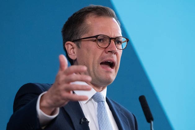 August 17, 2026, London, England, United Kingdom: ROBERT JENRICK, Reform UK s Treasury spokesperson, speaks during a Reform UK press conference in Westminster, London. London United Kingdom - ZUMAk172 20260817_zip_k172_006 Copyright: xThomasxKrychx
