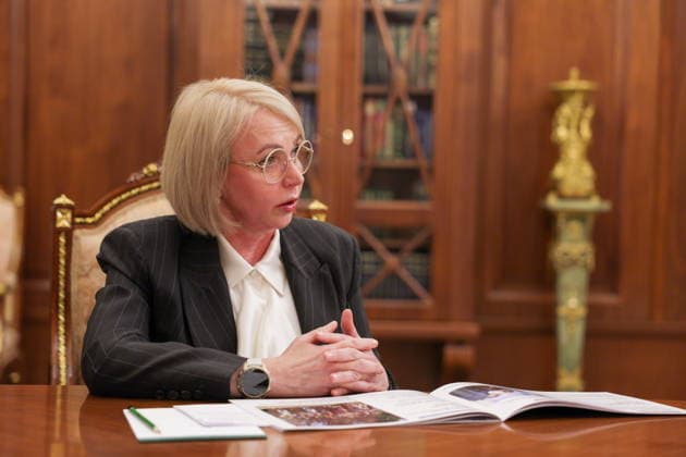RUSSIA, MOSCOW - AUGUST 17, 2026: Nenets Autonomous Area Governor Irina Gekht attends a meeting with Russia s President Vladimir Putin at the Moscow Kremlin. Mikhail Metzel Russian Presidential Press and Information Office TASS  96298480