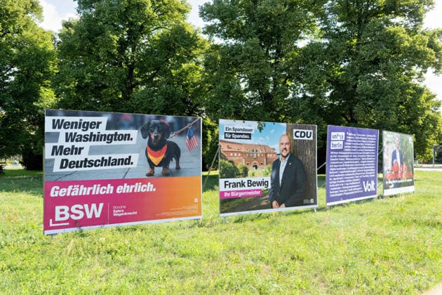 Berlin,11.08.2026,Wahlplakate zur Wahl zum 20.Abgeordnetenhaus von Berlin sowie zu den Bezirksverordnetenversammlungen am 20.09.2026.Aufgenommen im Bezirk Spandau. *** Berlin, August 11, 2026—Election posters for the election to the 20th Berlin House of Representatives and the district councils on September 20, 2026. Photographed in the Spandau district.