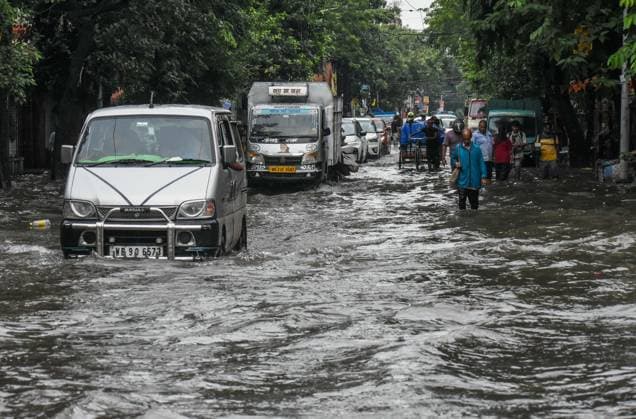 Waterlogging In Kolkata. A waterlogged street in Kolkata, India, on August 17, 2026, following heavy rain. Kolkata India  Copyright: xDebarchanxChatterjeex originalFilename: chatterjee-notitle260817_npwUA.jpg