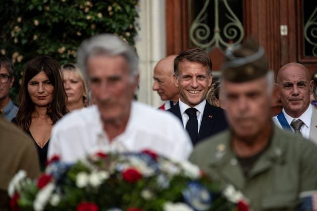 Liberation Ceremony in Bormes-les-Mimosas PHOTOPQR NICE MATIN Camille Dodet Bormes-les-Mimosas Bormes-les-Mimosas August 18, 2026 Photo PQR Camille Dodet Var Matin August 17, 2026 Bormes-les-Mimosas Final Liberation Day ceremony in Bormes-les-Mimosas for President of the Republic Emmanuel Macron Photo: PQR, Camille Dodet, Var Matin, August 17, 2026, Bormes-les-Mimosas Final Liberation Day ceremony in Bormes-les-Mimosas for President of the Republic, Emmanuel Macron. Pictured: the mayor of Bormes-les-Mimosas, François Arizzi, alongside Emmanuel Macron. French President Emmanuel Macron during a ceremony commemorating the 82nd anniversary of the Allied Operation Dragoon landings in Provence and the liberation of the village of Bormes-les-Mimo  Copyright: xPHOTOPQR NICExMATIN MAXPPPxCamillexDodetx 20260817NIM4291 20260817NIM4291