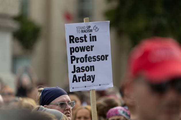 August 17, 2026, London, United Kingdom: A member of the public holds a sign, in support, at a vigil for Professor Jason Arday in Trafalgar Square..A vigil was organised by the campaign group Stand Up to Racism, after Professor Jason Arday was found dead at his home. He had resigned from his position as professor of sociology of education at Cambridge, amid accusations of plagiarism, which he denied. London United Kingdom - ZUMAs197 20260817_aaa_s197_136 Copyright: xPhilxLewisx