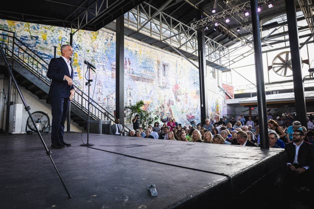 August 17, 2026, Tampa, Florida, USA: Democratic gubernatorial candidate DAVID JOLLY holds a final primary campaign rally at 1920 in Historic Ybor City just one day ahead of the elections in what will decide the Democratic nominee for the governors race. Tampa USA - ZUMAd256 20260817_znp_d256_026 Copyright: xDavexDeckerx