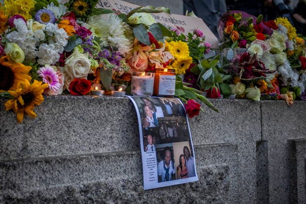 Vigil for Former Cambridge Professor Jason Arday Trafalgar Square, London, August 17, 2026 Thousands gathered in Trafalgar Square for a vigil in memory of former Cambridge professor Jason Arday, who died aged 41 last week. Attendees paid their respects by laying flowers and candles . The vigil, organised by Stand Up to Racism, brought together friends, supporters, academics and members of the public to remember Arday and honour his life and work., Credit:Zak Irfan Avalon  Copyright: xZakxIrfanx xAvalonx 1124827023