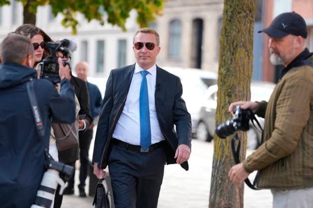 Denmark political leaders in civil case Chariman of The Danish People s Party Morten Messerschmidt arrives at the court in Frederiksberg, Denmark, Tuesday August 18, 2026. The civil case concerns chariman of The Danish People s Party Morten Messerschmidt suing political leader of The Social Liberal Party Martin Lidegaard after a statements from Lidegaard that The Danish People s Party policy is about skin color. , Frederiksberg Denmark *** Danish Political Leaders in Civil Case: Morten Messerschmidt, Chairman of the Danish People s Party, arrives at the courthouse in Frederiksberg, Denmark, on Tuesday, August 18, 2026. The civil case involves Morten Messerschmidt, chairman of the Danish People’s Party, suing Martin Lidegaard, political le  Copyright: LiselottexSabroex spdk20260818-090414-L
