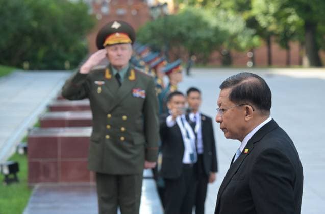 Russia Myanmar Wreath Laying 9223350 18.08.2026 Myanmar President Min Aung Hlaing attends a wreath-laying ceremony at the Tomb of the Unknown Soldier by the Kremlin Wall in Moscow, Russia. Alexey Nikolskiy Sputnik Moscow Russia  Copyright: xAlexeyxNikolskiyx