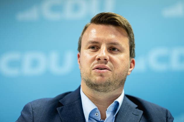 PRESSEKONFERENZ CDU THÜRINGEN ERFURT 18. August 2026 - Erfurt: Der Thüringer Ministerpräsident Mario Voigt und CDU-Generalsekretär Niklas Waßmann gaben am 18. August 2026 eine Pressekonferenz in der Landesgeschäftsstelle der CDU Thüringen. *** PRESS CONFERENCE: CDU THURINGIA, ERFURT, August 18, 2026 Erfurt: Thuringia’s Minister President Mario Voigt and CDU Secretary General Niklas Waßmann held a press conference on August 18, 2026, at the CDU Thuringia state headquarters