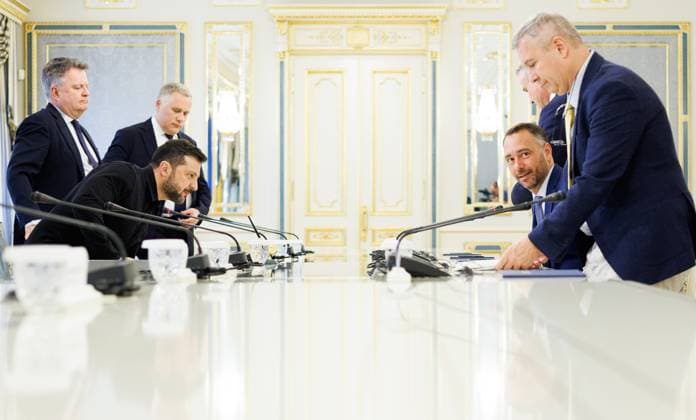 Ukraine president Volodymyr Zelensky, and and Vice-prime minister and Minister of Foreign Affairs Maxime Prevot pictured during a meeting with Ukrainian President during a visit to Kyiv, Tuesday 18 August 2026, part of a visit of the Belgian Foreign Minister to Ukraine.  BENOITxDOPPAGNE 183677677