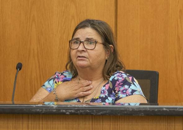 August 18, 2026, Brooksville, Florida, USA: Renee Converse, mother of Jennifer Odom, gives testimony providing details about the day her daughter disappeared during the trial of Jeffrey Crum on Tuesday, Aug. 18, 2026, at the Hernando County Courthouse in Brooksville. Brooksville USA - ZUMAs70_ 20260818_zan_s70_070 Copyright: xDouglasxR.xCliffordx