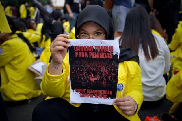 August 18, 2026, Jakarta, Indonesia: JAKARTA, INDONESIA Ã¢â‚¬ AUGUST 18, 2026: Students from the University of Indonesia take part in a protest in Jakarta, Indonesia, on August 18, 2026, one day after the country marked the 81st anniversary of its independence. The demonstration called for a reassessment of the meaning of independence in contemporary Indonesia. Jakarta Indonesia - ZUMAq101 20260818_zna_q101_120 Copyright: xEdsahxSetiawanx