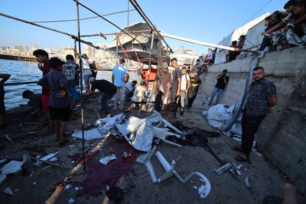 Palestinians Gather at Site of Israeli Strike in Gaza City Palestinians gather at the site of an Israeli airstrike that targeted a group of civilians on the seafront west of Gaza City, on August 18, 2026. Medical sources said six Palestinians, including a child, were killed and 14 others were wounded in the strike. Photo by Hadi Daoud apaimages Gaza city Gaza Strip Palestinian Territory 180826_Gaza_HD_00(9) Copyright: xapaimagesxHadixDaoudx xapaimagesx
