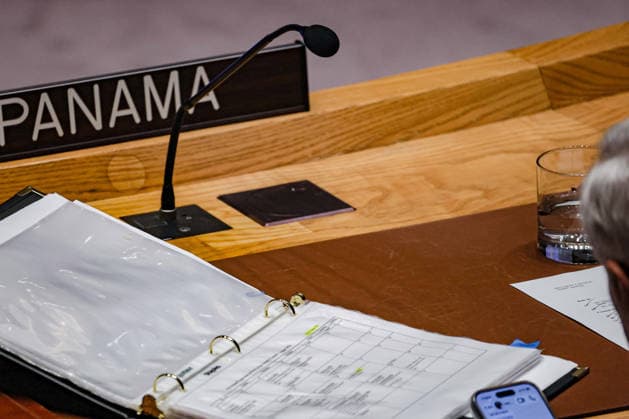 August 18, 2026, New York, New York, United States: Briefing papers, notes and documents cover the desk of the Panama delegation during a UN Security Council meeting on the situation in Libya, at UNHQ. New York United States  - ZUMAo116 20260818_znp_o116_036 Copyright: xBiancaxOterox