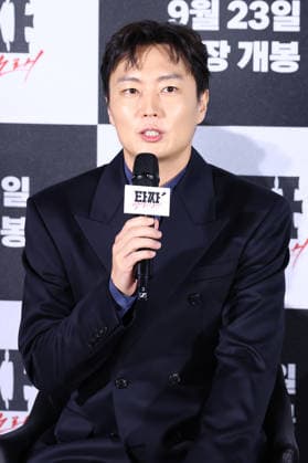 S. Korean actor Roh Jae-won S. Korean actor Roh Jae-won South Korean actor Roh Jae-won, who stars in the new movie Tazza: The Song of Beelzebub, speaks during a publicity event in Seoul on Aug. 18, 2026, to promote the movie, set to hit local screens in South Korea on Sept. 23. (Yonhap) 2026-08-19 12:14:52 < 1980-2026 YONHAPNEWS AGENCY. .> ¼­¿ïÆ¯º°½Ã EDITORIAL USE ONLY  Copyright: xx PYH2026081908850034400 YonhapxNewsx yonphotos255704