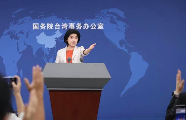 BEIJING, CHINA - AUGUST 19: Zhu Fenglian, spokeswoman for the Taiwan Affairs Office of the State Council, gestures at a regular press conference on August 19, 2026 in Beijing, China.  Copyright: xChinaxNewsxServicex 111660839756