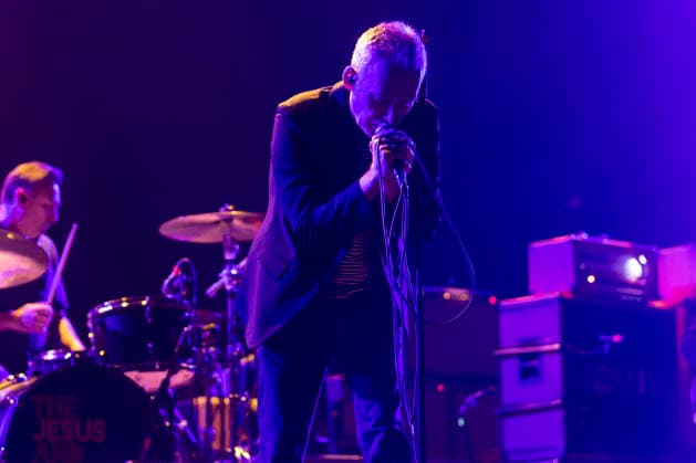 The Jesus and Mary Chain perform at AO Arena Jim Reid of The Jesus and Mary Chain performs at AO Arena, Manchester, 18th August 2026, Credit:Mike Gray MIKE GRAY - B4227 Avalon  Copyright: xMikexGrayx xMIKExGRAYx-xB4227x xAvalonx 1125391017