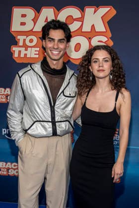 ABB AMAZON- Jacob Rott und Derya Akyol zu Gast auf dem blauen Teppich bei der Weltpremiere der Amazon Prime Serie Back to the 90s im Delphi Filmpalast am 18.AUGUST 2026 in Berlin Berlin Deutschland *** ABB AMAZON s Jacob Rott and Derya Akyol appeared on the blue carpet at the world premiere of the Amazon Prime series *Back to the 90s* at the Delphi Filmpalast on August 18, 2026, in Berlin, Germany