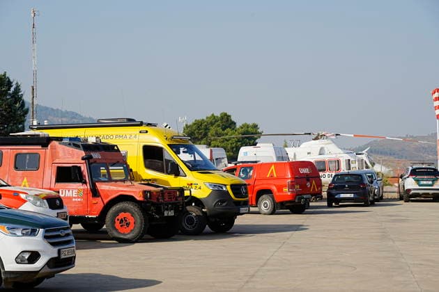 About 700 people remain evacuated due to the fire in Pinofranqueado, Cáceres, which has burned 1,600 hectares Emergency services vehicles at the Forward Command Post for the Pinofranqueado fire, as of August 19, 2026, in Cáceres, Extremadura, Spain. The Regional Government of Extremadura has maintained the declaration of Operational Level 2 under the Special Civil Protection Plan for Forest Fires of the Autonomous Community of Extremadura (Infocaex), due to the fire that broke out in the municipality of Pinofranqueado, Cáceres, this past Tuesday, August 19. Approximately 700 people have been evacuated from the hamlets of Horcajo, Avellanar, Erías, Castillo, El Gasco, Martilandrán, Aldehuela, La Fragosa, Robledo, and Cerezal, with some of t  Copyright: xCarlosxCriadox 7720429