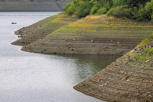 Exposed shores due to low water levels at the Orlik Reservoir, on August 19, 2026, Bohostice, Czech Republic. Due to falling water levels at the Orlik and Slapy reservoirs, the Vltava River Basin Authority is helping boat owners retrieve their boats. (CTKxPhoto VaclavxPancer) CTKPhotoP2026081902911  CTKPhotoP2026081902911