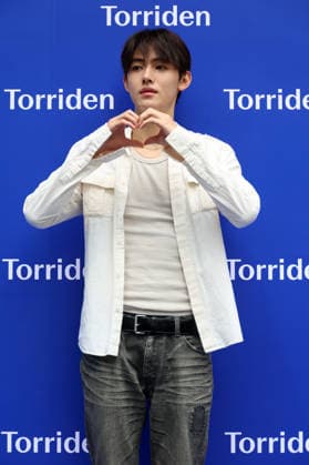 South Korean boys band Cortis attends Torriden pop-up store photocall Seonghyeon of boy group CORTIS poses during a photo call for a Torriden pop-up store event in Seoul, South Korea, on August 19, 2026. Seoul South Korea  Copyright: xMatrixxImages JungxUi-Chelx