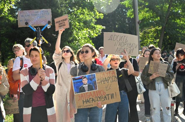 Activists rally outside the Verkhovna Rada building, demanding the reinstatement of Mykhailo Fedorov as the Ukrainian Minister of Defence, Kyiv, Ukraine, August 19, 2026. (Photo by Yevhen Kotenko Ukrinform) Rally in support of Mykhailo Fedorov outside Ukrainian Parliament  Copyright: xYevhenxKotenkox