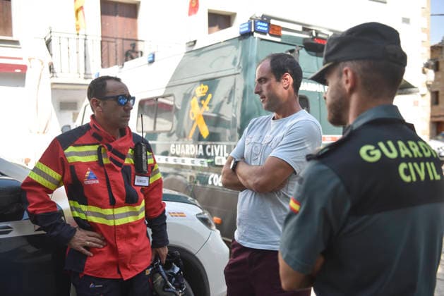 CECOPI Approves the Relocation of Residents from Seven Towns Affected by the Riglos Fire in Huesca Residents of Bailo and Arbués Return to Their Homes on August 19, 2026, in Huesca, Aragon, Spain. The Integrated Operational Coordination Center (CECOPI) agreed, at its meeting on Tuesday, August 18, to relocate, this Wednesday, August 19, of residents from the towns of Villalangua, Salinas de Jaca, Santa María de la Pena, Bailo, Arbués, Alastuey, and Arrués, who had been evacuated days earlier due to the wildfire that, since August 10, has burned 18,400 hectares in the area around Las Penas de Riglos, Huesca, August 19, 2026. Veró, Huesca, Aragon, Huesca, Aragon, Spain  Copyright: xVeronicaxLacasax 7720881