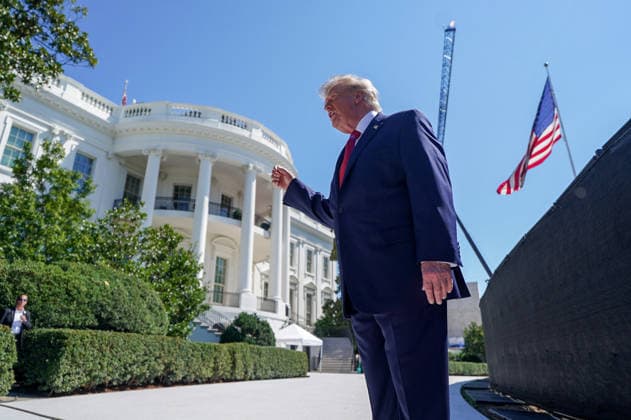 Trump Tours White House Helipad WASHINGTON, DC - AUGUST 19: U.S. President Donald Trump speaks to the press as he tours a new helipad on Wednesday, Aug. 19, 2026 on the South Lawn of the White House in Washington, D.C. Trump was expected to sign a piece of stone that will be inserted into the helipad. (Photo by Al Drago Pool For The Washington Post) Washington DC United States  Copyright: xPool ABACAx