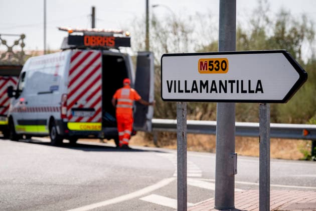 A wildfire in Aldea del Fresno, Madrid, has forced the lockdown of this town and the section of the M507 near Villamantilla at the exit from Villamantilla toward Aldea del Fresno, on August 19, 2026, in XXX, Madrid, Spain. A new wildfire in the Sierra Oeste region of Madrid, located in Aldea del Fresno at 2:30 p.m., is forcing the lockdown of this town and Villamantilla. The fire’s epicenter has been located at kilometer 52 of the M-510, near Aldea del Fresno. The Community of Madrid has activated Infoma Operational Level 2, and approximately twenty ground crews and five aerial units from the Community’s fire department, along with forest firefighters and forest rangers, are currently working in the area. AUGUST 19, 2026, A Pé, Spain  Copyright: xA.xPÃ rezxMecax 7721101