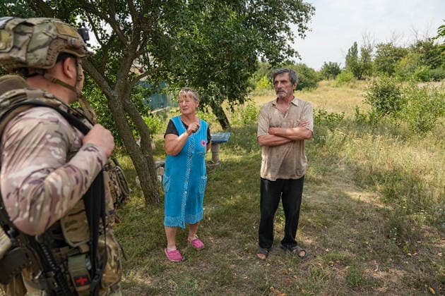 August 19, 2026, Serhiivka, Donetsk Oblast, Ukraine: Civilians from the White Angels crew waiting to be evacuated from the village of Serhiivka, east of Kramatorsk, in the Donbas region, Ukraine, on August 19, 2026. The White Angels crew, composed of police officers, evacuate people from the frontline towns and villages. Serhiivka Ukraine  - ZUMAa252 20260819_zip_a252_008 Copyright: xDavidxAllignonx