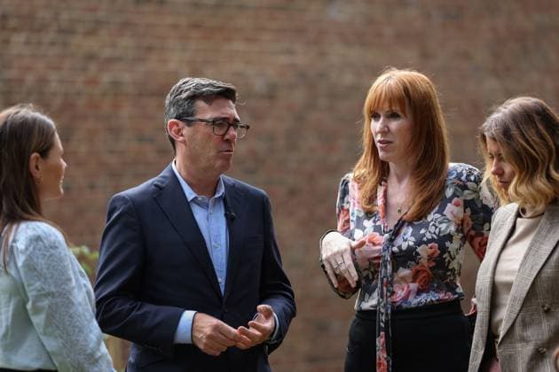 Britain s Prime Minister Andy Burnham visits Newcastle Britain s Prime Minister Andy Burnham (2nd L) and Britain s Housing Secretary Angela Rayner (2nd R) speak with charity officials during a visit to the homelessness charity Changing Lives in Newcastle, north-east England on August 19, 2026., Credit:SCOTT HEPPELL PA ROTA - B68 Avalon United Kingdom, England, Newcastle  Copyright: xSCOTTxHEPPELLx xPAxROTAx-xB68x xAvalonx 1125736303