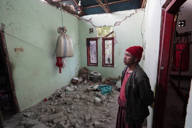 Indonesia: Earthquake Damages Homes In West Manggarai Damage to homes following an earthquake is seen in West Kuwus, West Manggarai Regency, East Nusa Tenggara, Indonesia, on August 19, 2026. According to Indonesia s National Disaster Management Agency (BNPB), at least 28,902 houses were damaged across 10 regencies and cities following the earthquake that struck on August 15, 2026. West Manggarai Indonesia  Copyright: xKevinxHerbianx originalFilename: rinaldi-notitle260819_npVhM.jpg
