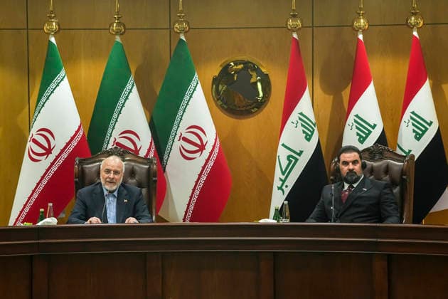 Iranian Parliament Speaker Mohammad Bagher Ghalibaf visits Iraq Iran s Parliament Speaker Mohammad Bagher Ghalibaf and his Iraqi counterpart Haibat al-Halbousi attend a meeting at the parliament building in Baghdad on August 19, 2026. Baghdad Baghdad Iraq Copyright: xHamedxMalekpourx