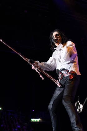 IPA87626245 - The Hollywood Vampires are performing at the Utilita Arena in Birmingham, UK  Copyright: xcristinaxmasseix xx 87626245