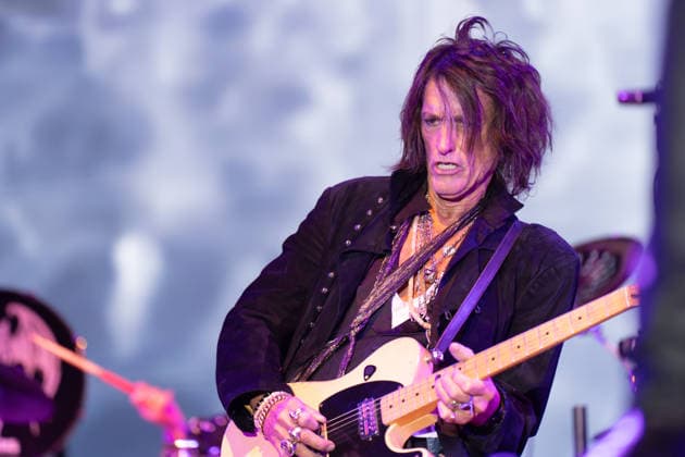 IPA87626493 - The Hollywood Vampires are performing at the Utilita Arena in Birmingham, UK  Copyright: xcristinaxmasseix xx 87626493