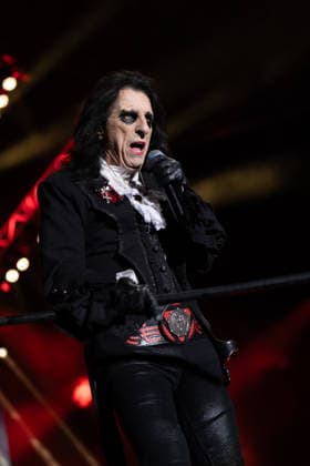 IPA87626240 - The Hollywood Vampires are performing at the Utilita Arena in Birmingham, UK  Copyright: xcristinaxmasseix xx 87626240