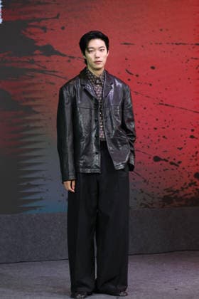 S. Korean actor Ryu Jun-yeol S. Korean actor Ryu Jun-yeol South Korean actor Ryu Jun-yeol, who stars in the upcoming Netflix original series Mousetrap, poses for a photo during a publicity event in Seoul on Aug. 20, 2026. The eight-episode series will be released worldwide on Aug. 28. (Yonhap) 2026-08-20 12:49:02 < 1980-2026 YONHAPNEWS AGENCY. .> ¼­¿ïÆ¯º°½Ã EDITORIAL USE ONLY  Copyright: xx PYH2026082010180034400 YonhapxNewsx yonphotos255775