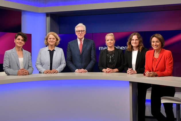 Anne Lehmann, Kristina Dunz, Theo Koll, Susanne Petersohn, Anna Elsbernd und Sandra Maischberger in der ARD-Talkshow maischberger im Studio Berlin Adlershof. Berlin, 19.08.2026 *** Anne Lehmann, Kristina Dunz, Theo Koll, Susanne Petersohn, Anna Elsbernd, and Sandra Maischberger on the ARD talk show *maischberger* at the studio in Berlin-Adlershof, Berlin, August 19, 2026 Foto:xM.xBehrensx xFuturexImagex maischberger1908_6801
