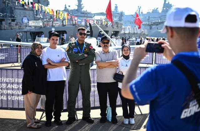 TEKNOFEST Blue Homeland KOCAELI, TURKIYE - AUGUST 20: People take photos during their visit at the TEKNOFEST Blue Homeland at the Golcuk Naval Shipyard Command in Kocaeli, Turkiye, on August 20, 2026. Organized under the main leadership of the Turkish National Defense Ministry and the Turkish Technology Team Foundation (T3 Foundation), with Anadolu as the Global Communication Partner, the event showcases Turkiye s maritime power, defense capabilities, and indigenous technologies. Gathering technology and defense industry enthusiasts around a maritime focus, the festival will welcome visitors through August 23. Akin Celiktas Anadolu Kocaeli Turkey. Editorial use only. Please get in touch for any other usage.  Copyright: x2026xAnadoluxAkinxCeliktasx