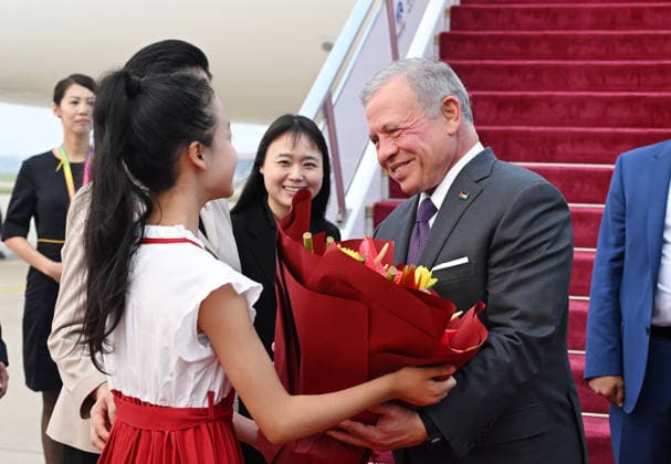 (260820) -- BEIJING, Aug. 20, 2026 -- King of the Hashemite Kingdom of Jordan Abdullah II ibn Al Hussein arrives in Beijing, capital of China, Aug. 20, 2026. King of the Hashemite Kingdom of Jordan Abdullah II ibn Al Hussein arrived in Beijing Thursday during a state visit to China from Aug. 18 to 24. ) CHINA-BEIJING-JORDAN S KING-STATE VISIT-ARRIVAL (CN) ChenxYehua 