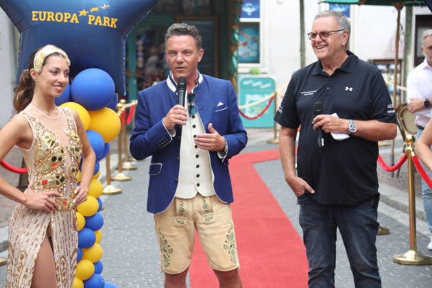 Stefan Mross und Roland Mack bei der Ehrung von Stefan Mross mit einem Stern auf dem Walk of Fame des Europa-Parks im Europa-Park Rust. Rust, 20.08.2026 *** Stefan Mross and Roland Mack at the ceremony honoring Stefan Mross with a star on the Europa-Park Walk of Fame at Europa-Park Rust, Rust, August 20, 2026 Copyright: xAgenturxMatthiasxWehnertx xM.xGränzdörferx