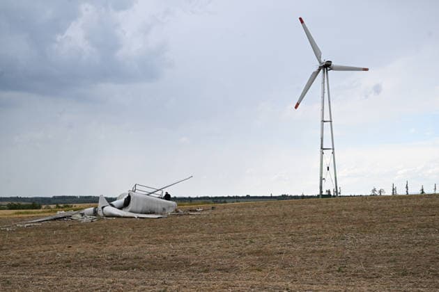 A 30-metre-tall wind turbine collapsed near Potstat in northern Moravia, Czech Republic, on August 20, 2026, and nobody was injured due to it. The Potstat wind turbine was one of the oldest wind power plants in Czechia, it was more than 25 years old. As far as it is known, this is the first time a wind turbine has fallen in the country. (CTKxPhoto LudekxPerina) CTKPhotoP2026082005159  CTKPhotoP2026082005159