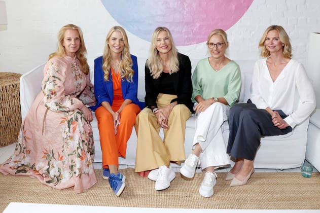 Jeanette Lenski, Tanja Bülter, Nina Ruge, Alexa Iwan und Britta Steffen beim be:well Summit by QVC im LUX Loft. Hamburg, 20.08.2026 *** Jeanette Lenski, Tanja Bülter, Nina Ruge, Alexa Iwan, and Britta Steffen at the be well Summit by QVC at the LUX Loft in Hamburg, August 20, 2026 Foto:xgbrcix xFuturexImagex bewell_6837
