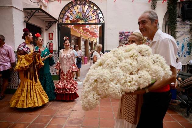 Downtown Málaga Takes on a Flamenco Vibe in the Final Stretch of the Málaga Fair Flamenco dancers and verdiales fill downtown Málaga in the final stretch of the Málaga Fair August 20, 2026, in Málaga, Andalusia, Spain Málaga celebrates its Feria from August 15 to 22, eight days during which the city will be decked out in ruffles, polka dots, and flowers to celebrate its big summer festival in style, both in the city center and at the Real Cortijo de Torre August 20, 2026, in Málaga, Andalusia, Spain Málaga, Andalusia, Spain Spain  Copyright: xÃlexxZeax 7722654